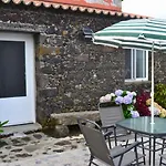 Villa Azores Element