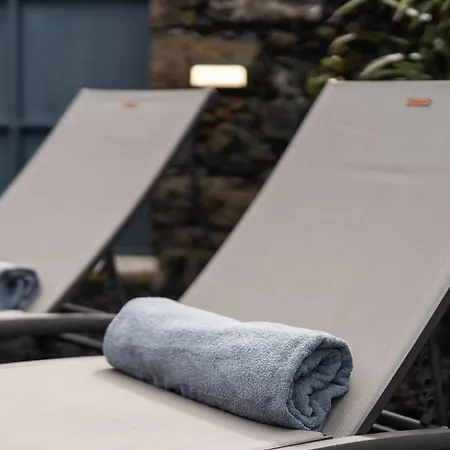 Villa Azores Element